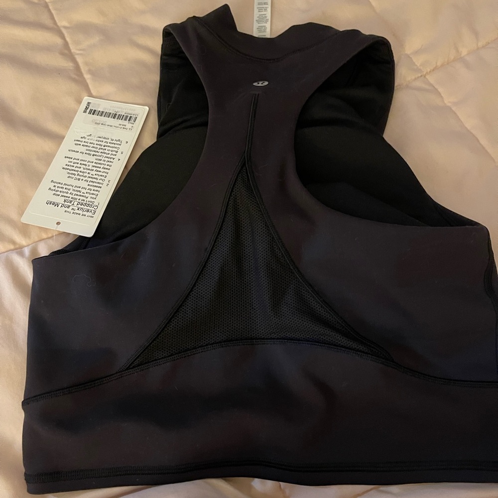 Cropped Tank - Picture 2 of 6